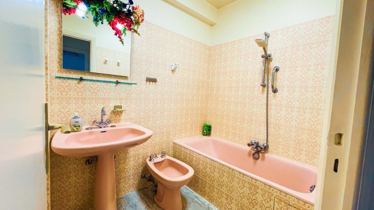 Elegant, Spacious, Central Διαμέρισμα Νίκαια Εξωτερικό φωτογραφία