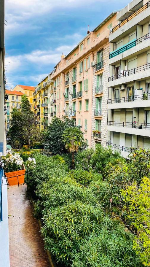 Elegant, Spacious, Central Διαμέρισμα Νίκαια Εξωτερικό φωτογραφία